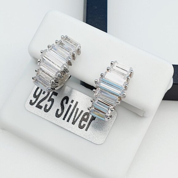 "925 Sterling Silver Cubic Zirconia Earrings, UU1P6A6136 - Picture 1 of 9